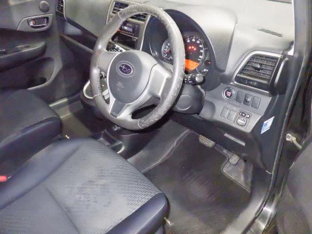 SUBARU TREZIA