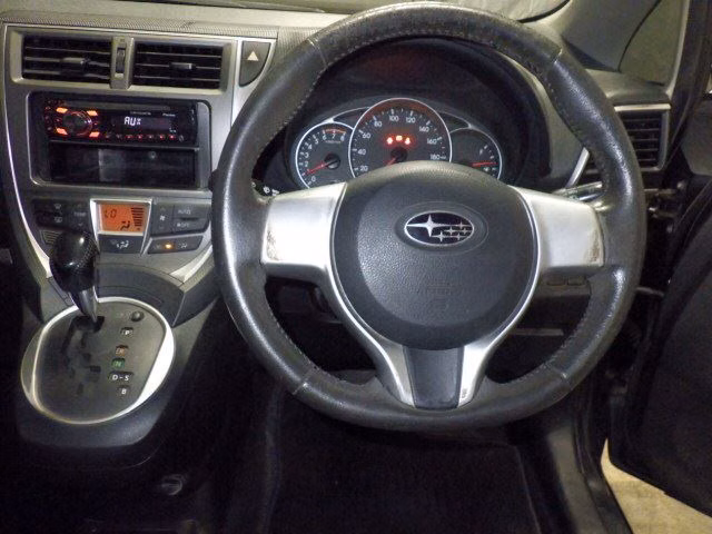 SUBARU TREZIA