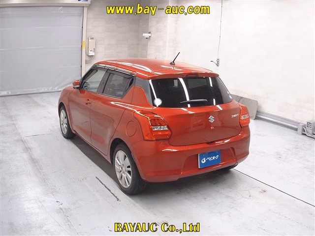 SUZUKI SWIFT