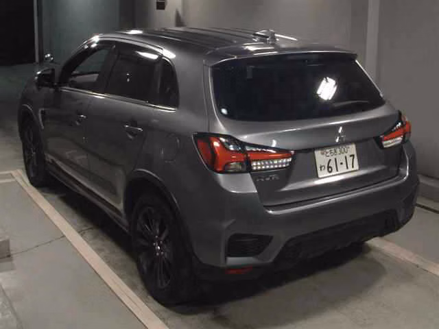 MITSUBISHI RVR