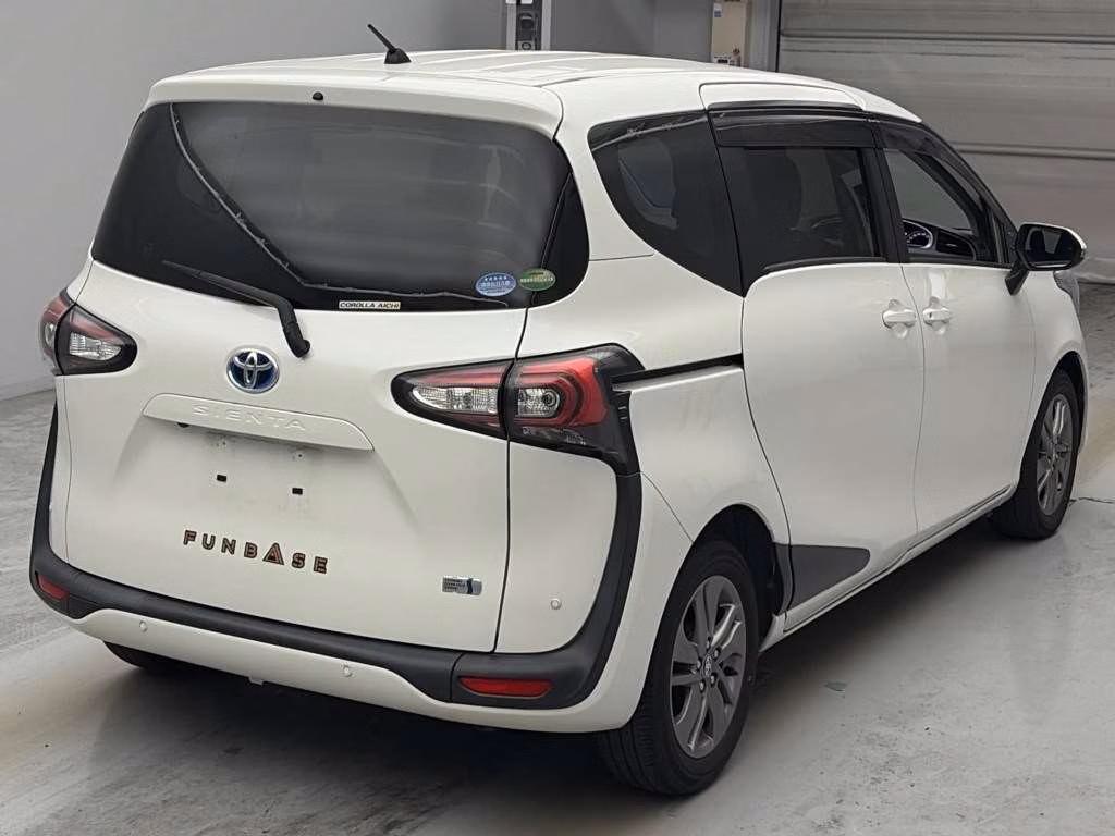 TOYOTA SIENTA