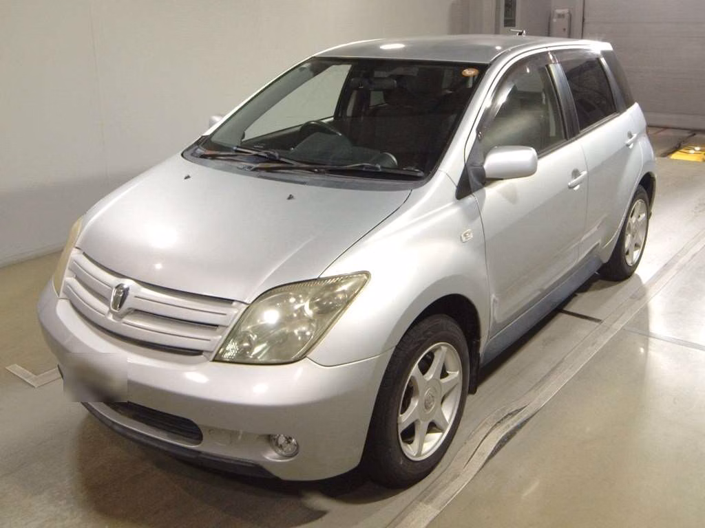 TOYOTA IST