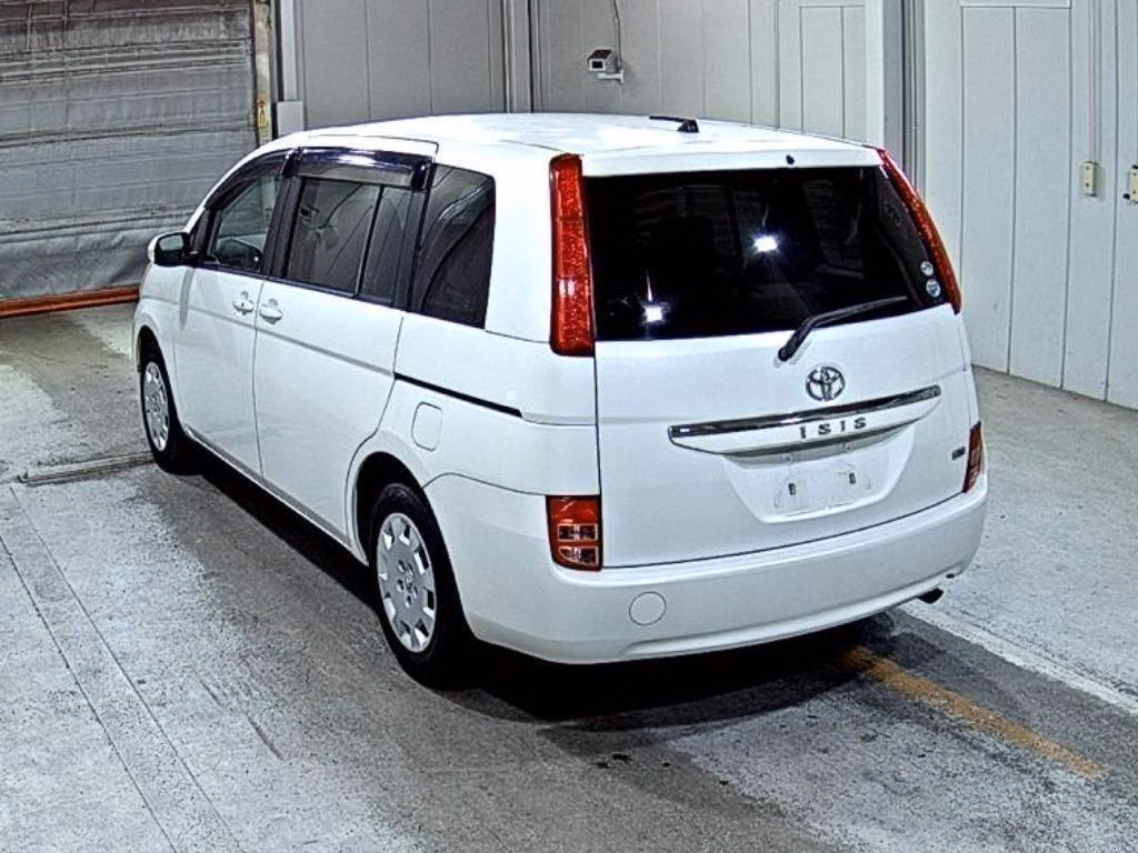 TOYOTA ISIS