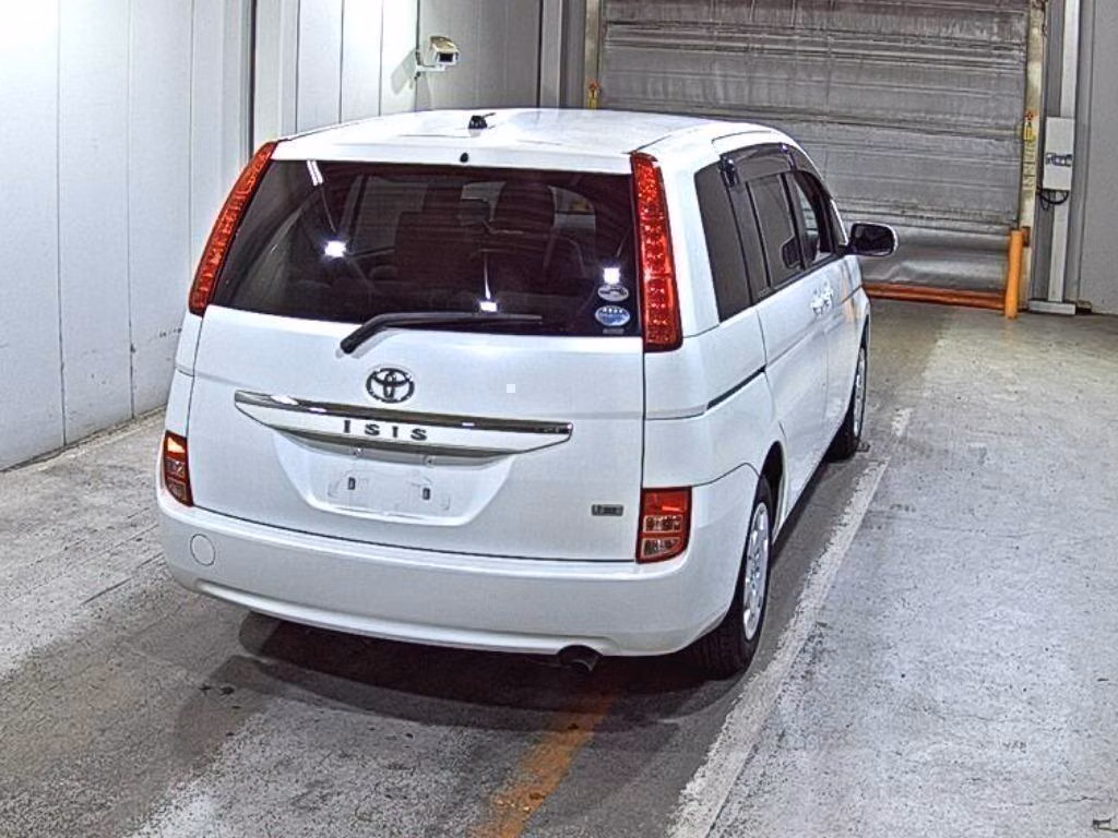 TOYOTA ISIS