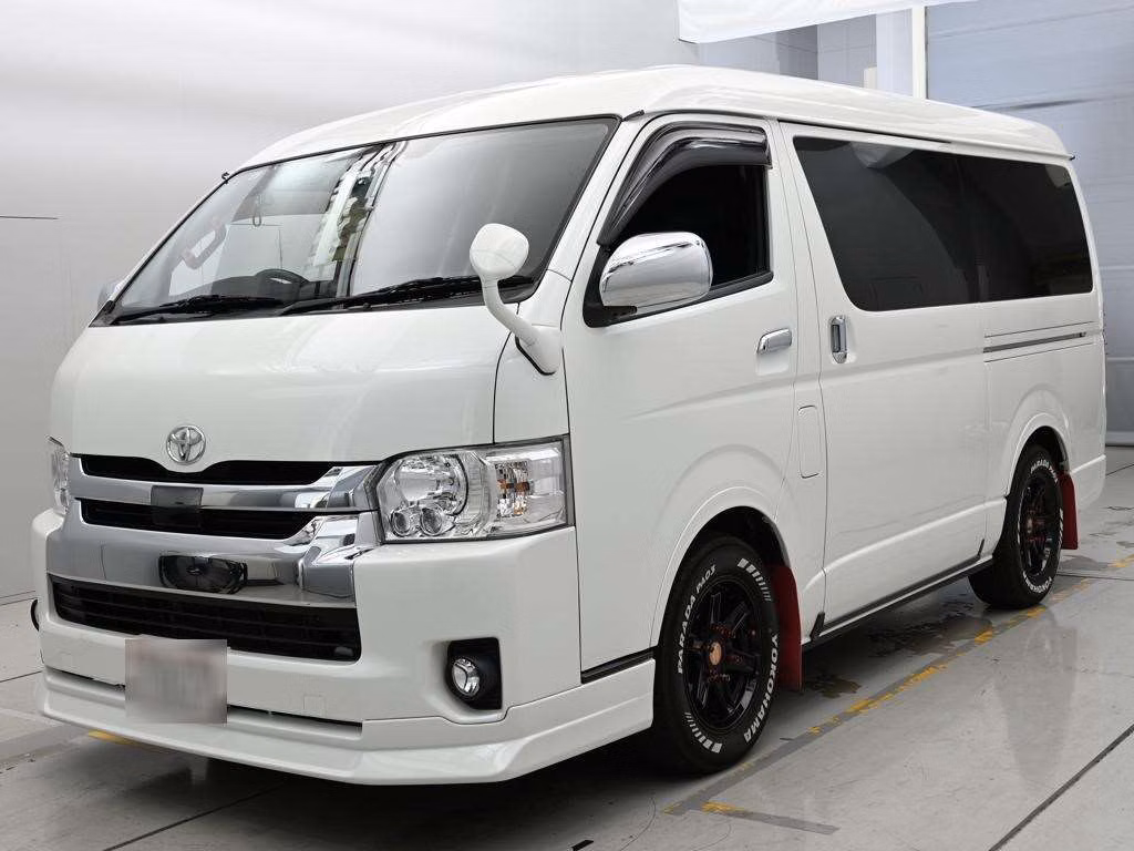 TOYOTA HIACE