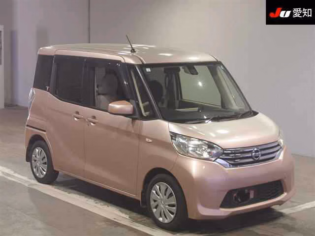 NISSAN DAYZ ROOX