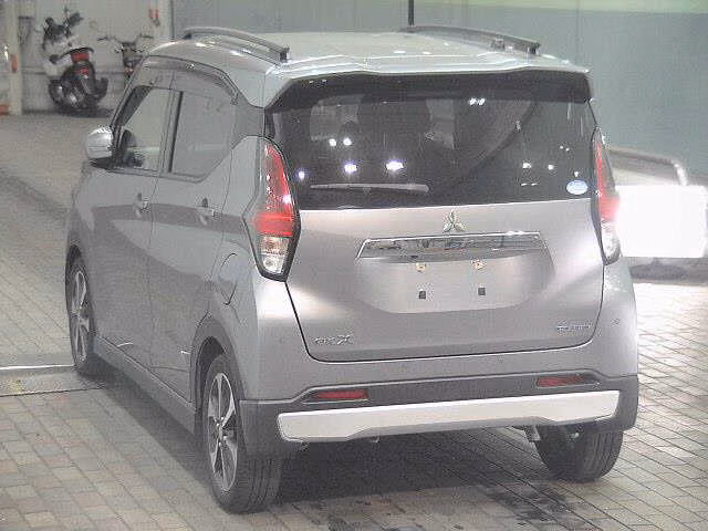 MITSUBISHI EK X