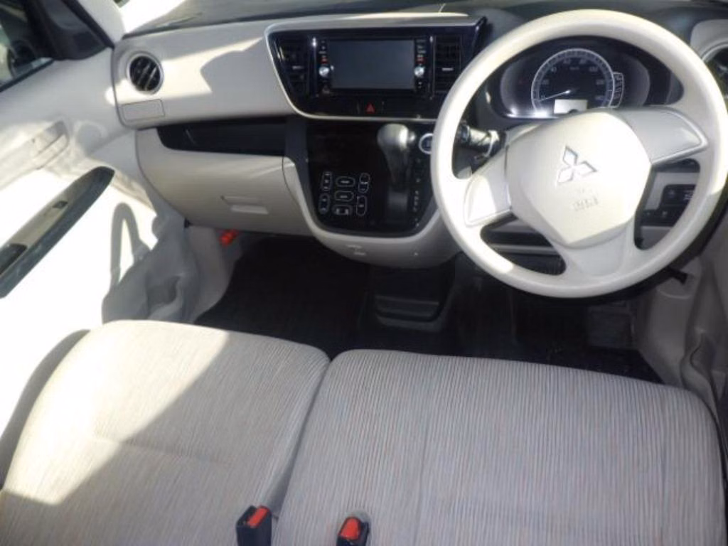 MITSUBISHI EK SPACE