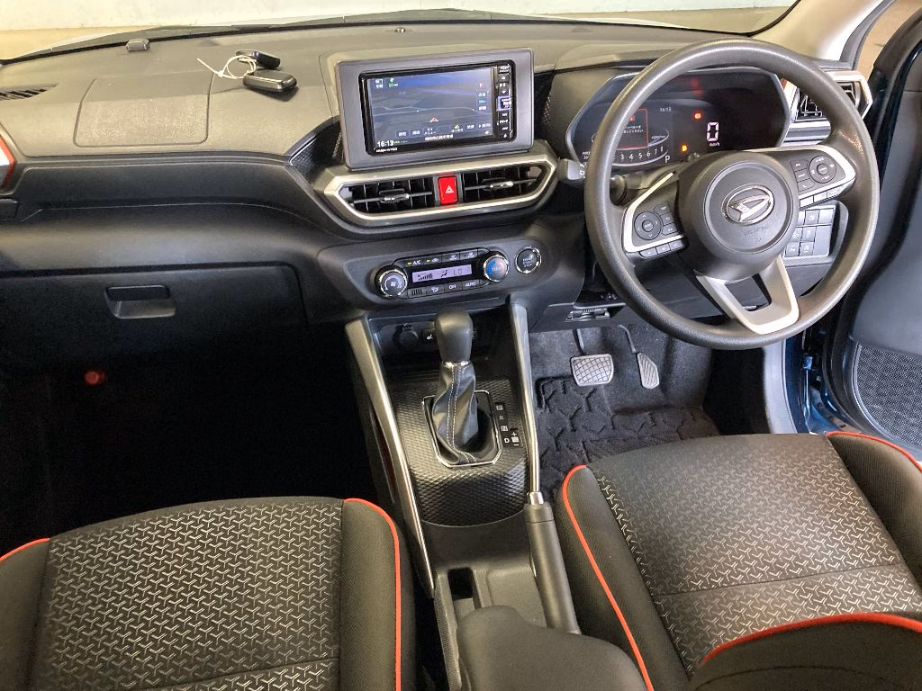 DAIHATSU ROCKY