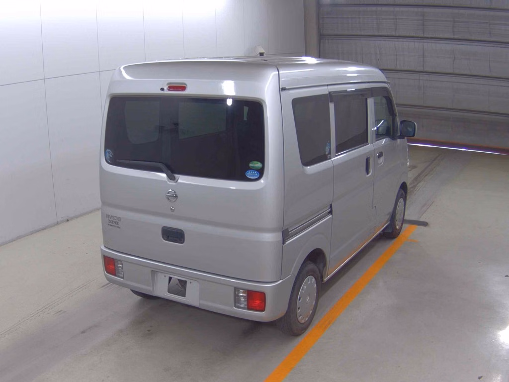 NISSAN NV100 CLIPPER