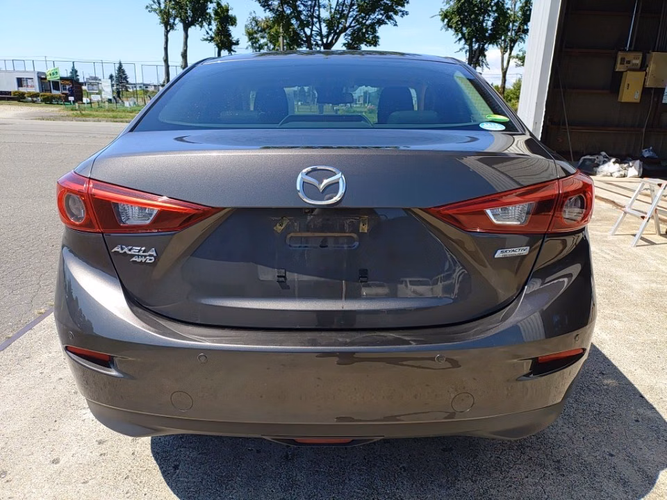 MAZDA AXELA