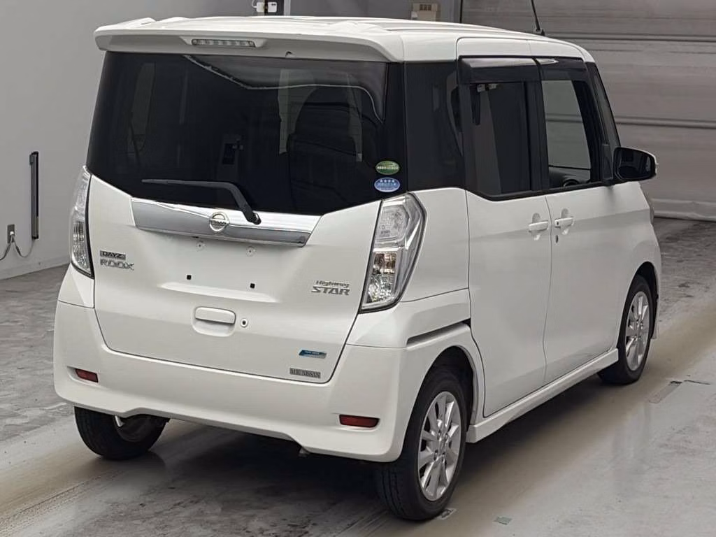 NISSAN DAYZ ROOX