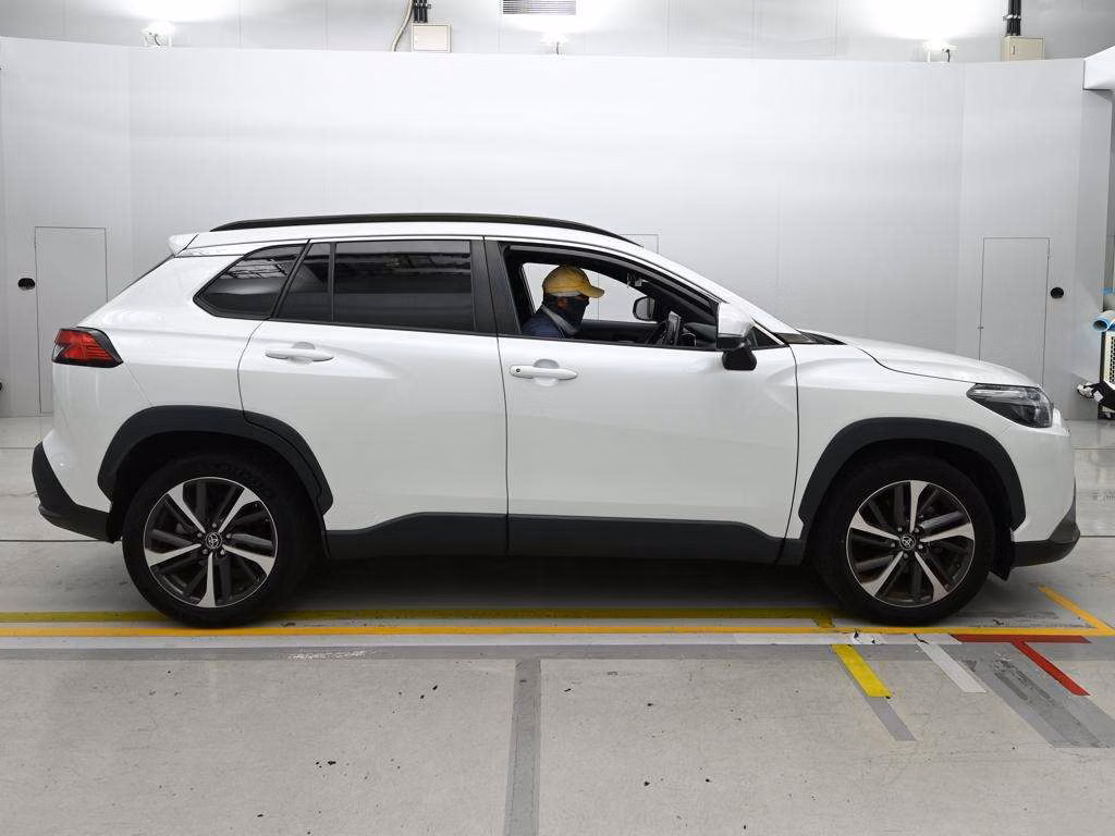 TOYOTA COROLLA CROSS
