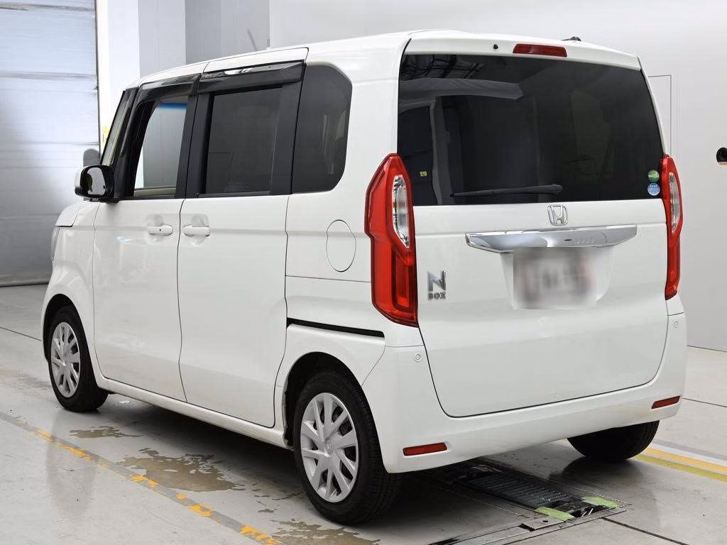 HONDA N-BOX