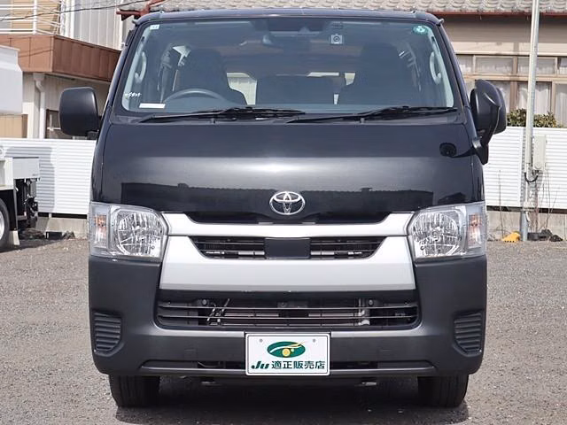 Toyota Regius Ace