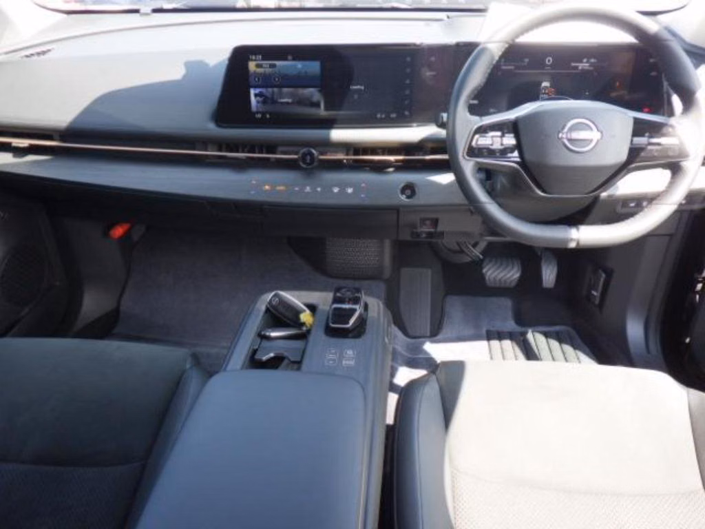 NISSAN ARIYA