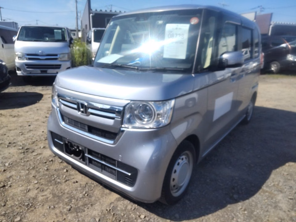 HONDA N-BOX