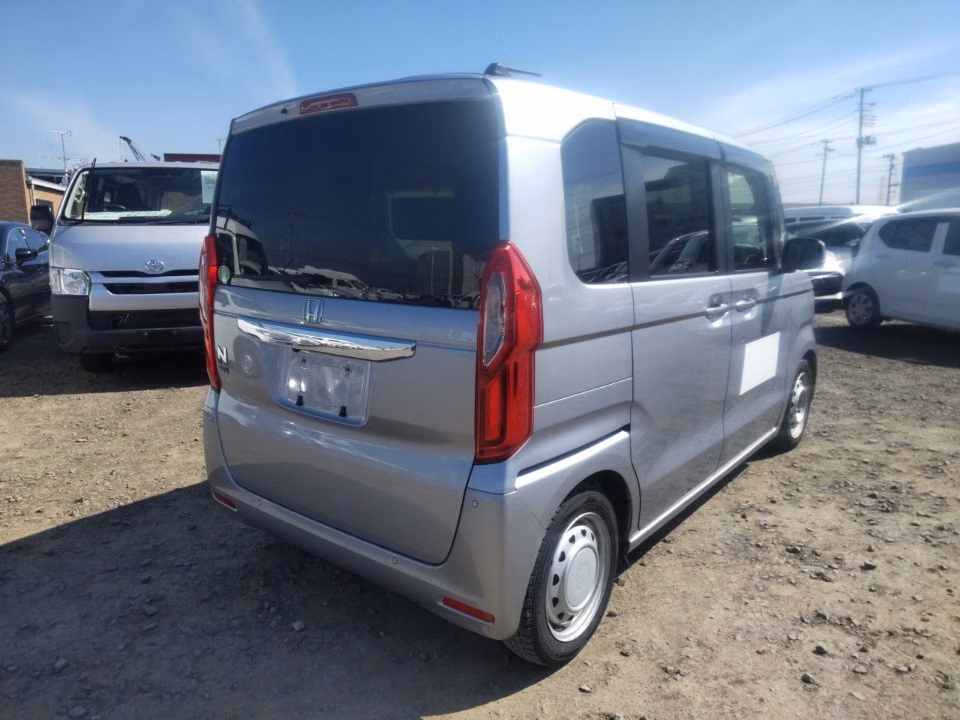 HONDA N-BOX