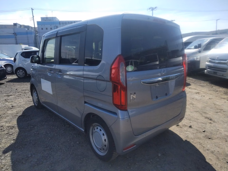 HONDA N-BOX