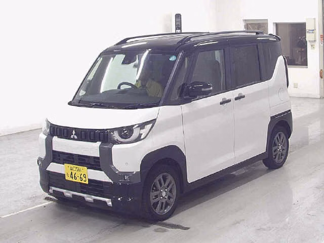 MITSUBISHI DELICA MINI