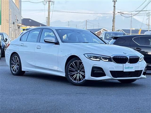 BMW 3-SERIES