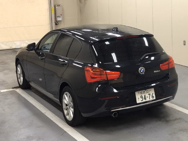 BMW 1-SERIES