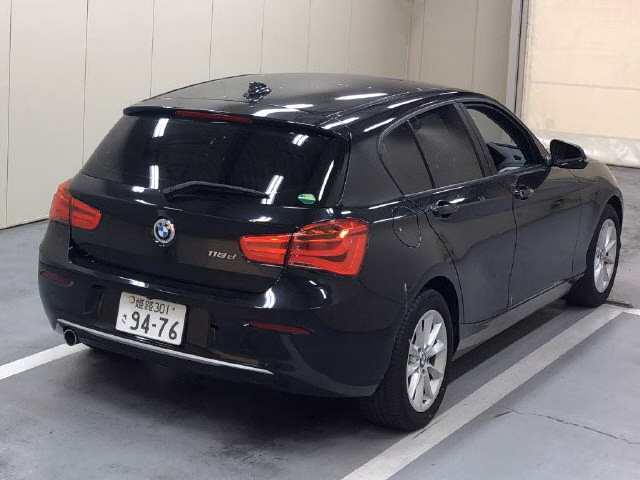 BMW 1-SERIES