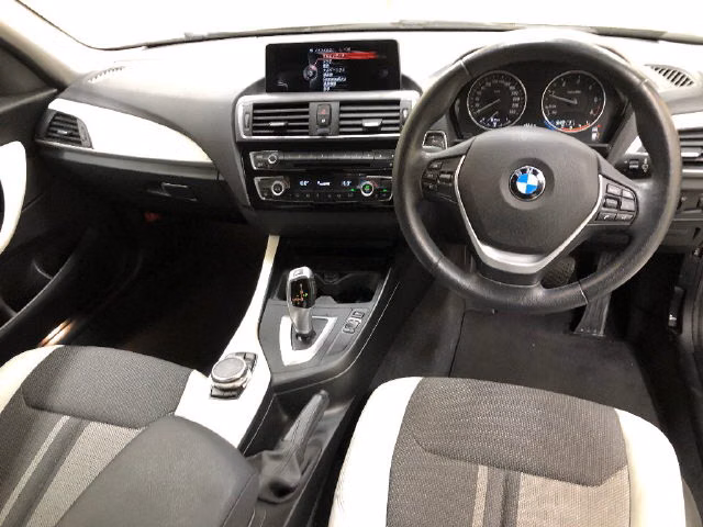 BMW 1-SERIES