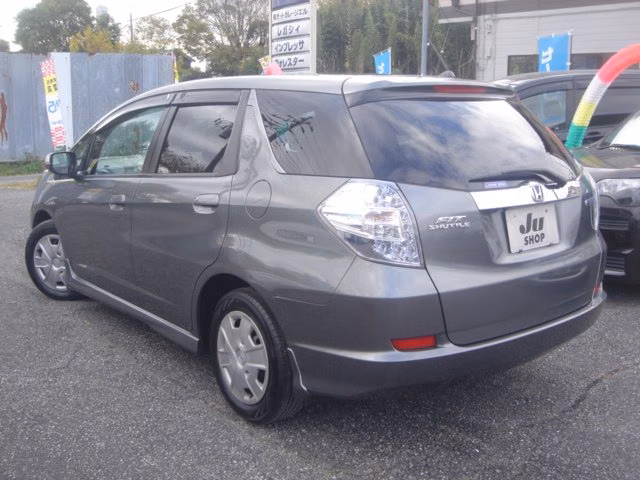 HONDA FIT SHUTTLE
