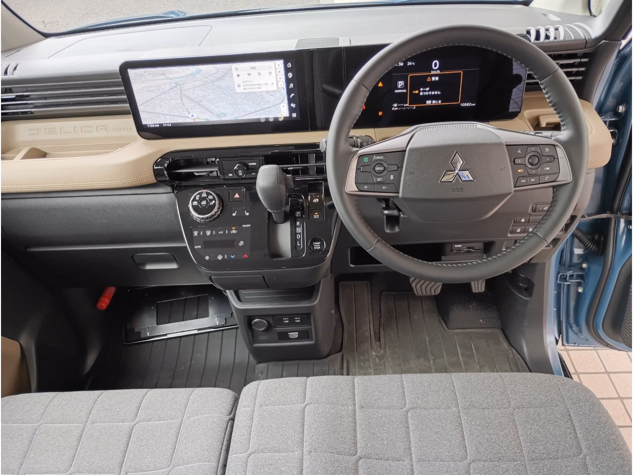 MITSUBISHI DELICA MINI
