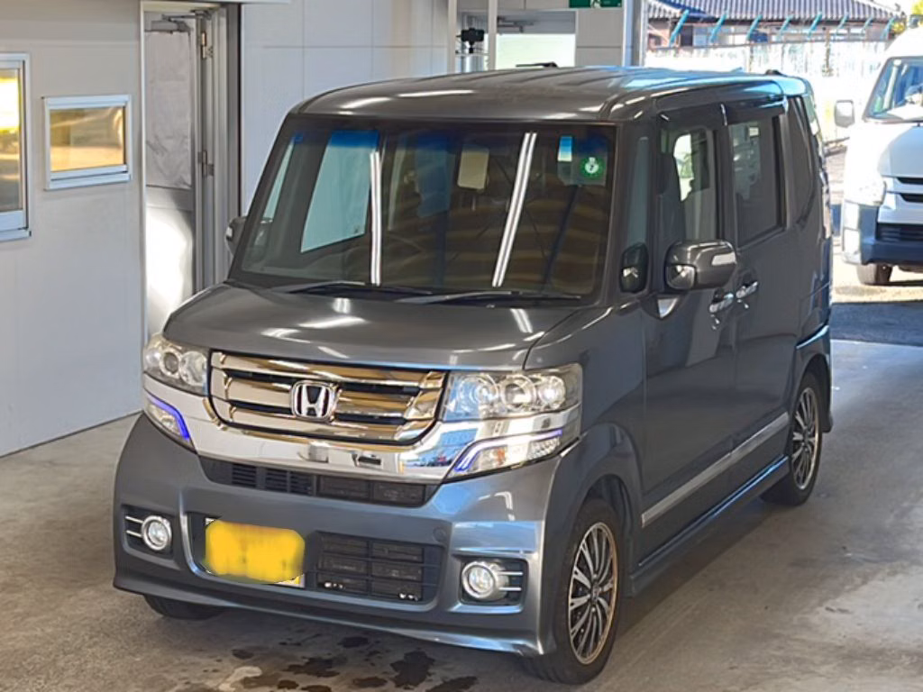 HONDA N-BOX
