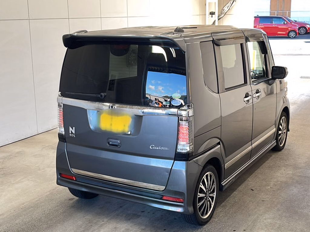 HONDA N-BOX