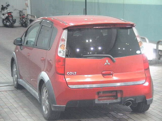 MITSUBISHI COLT
