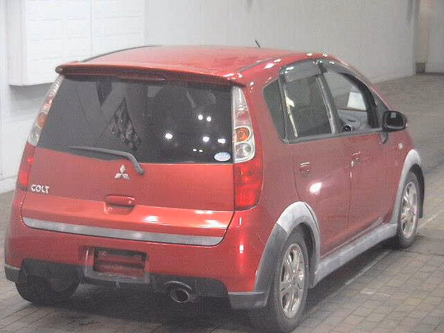 MITSUBISHI COLT