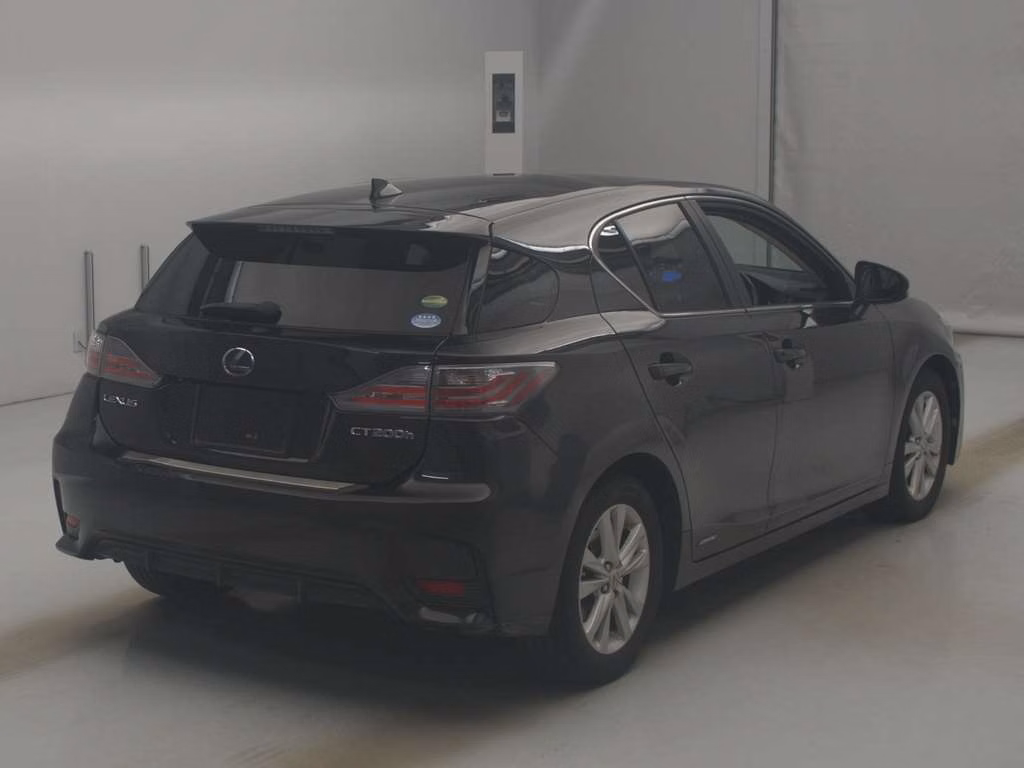LEXUS CT200H