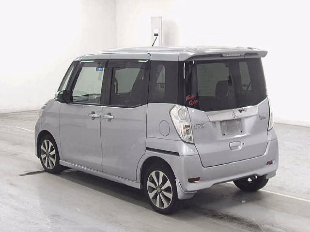 MITSUBISHI EK SPACE