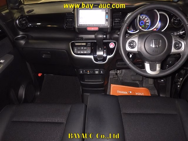 HONDA N-BOX