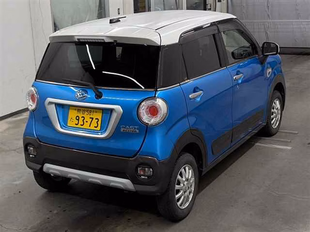 DAIHATSU CAST
