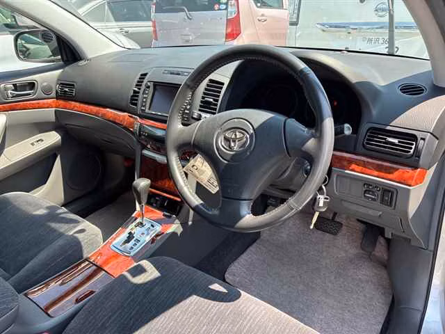 TOYOTA PREMIO