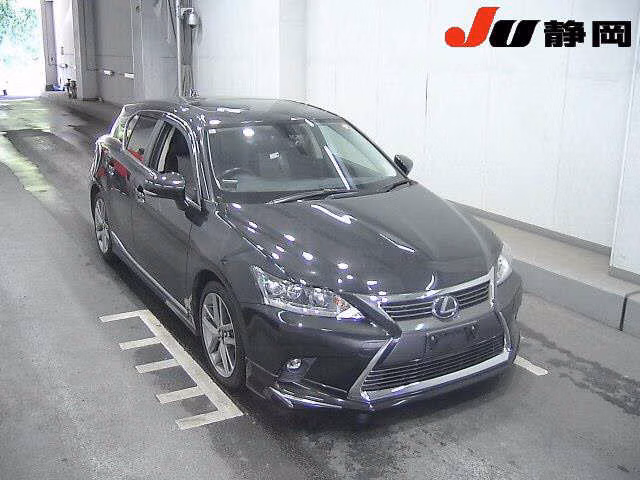 Lexus CT200h