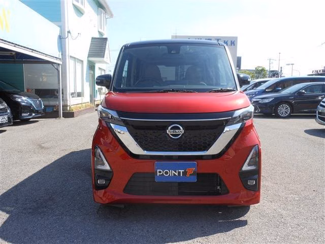 NISSAN ROOX