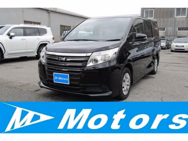 TOYOTA NOAH