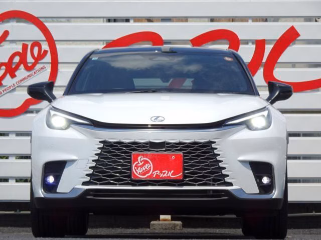 LEXUS LBX