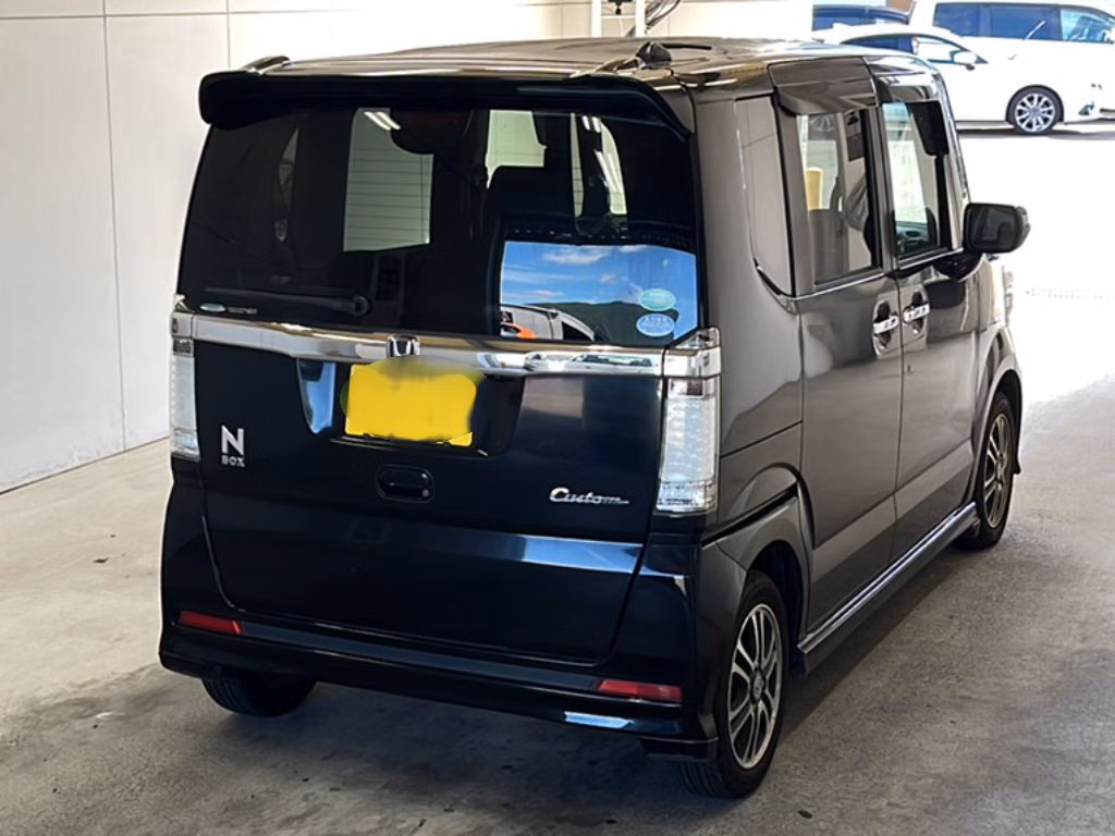 HONDA N-BOX