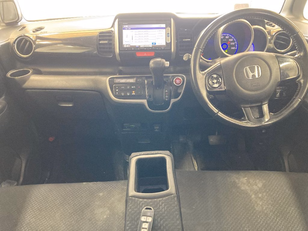 HONDA N-BOX