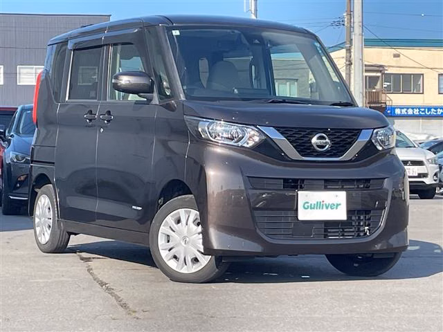 NISSAN ROOX