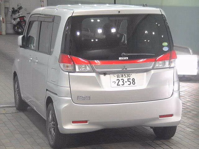 MITSUBISHI DELICA D:2