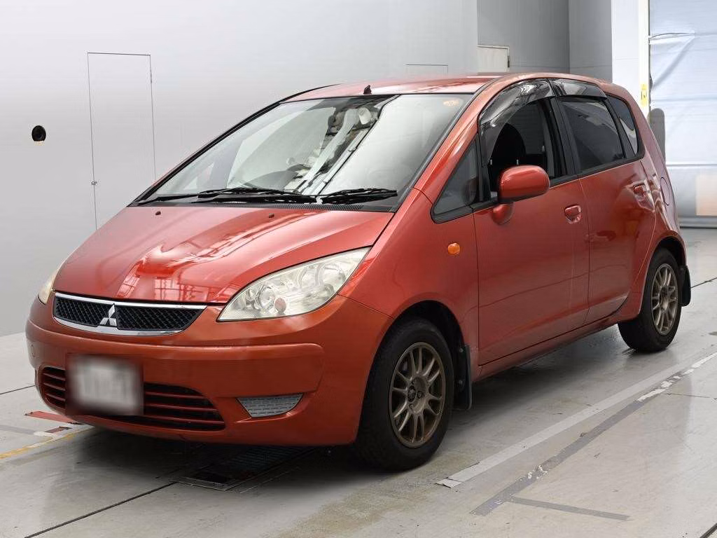 MITSUBISHI COLT