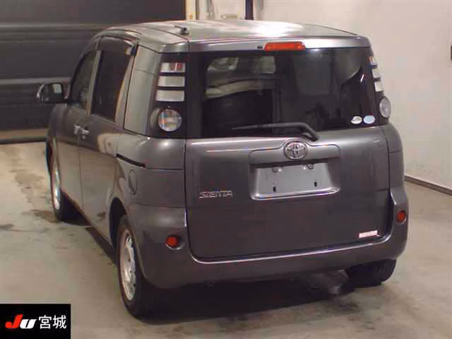 TOYOTA SIENTA