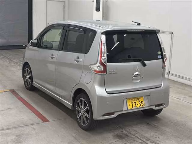 MITSUBISHI EK CUSTOM